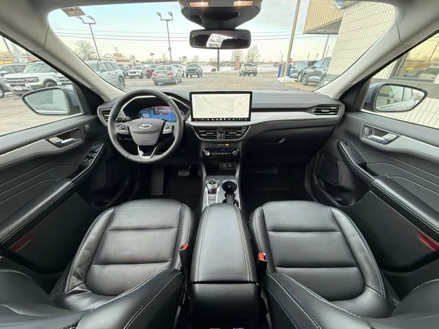 Used 2023 Ford Escape Platinum image 20