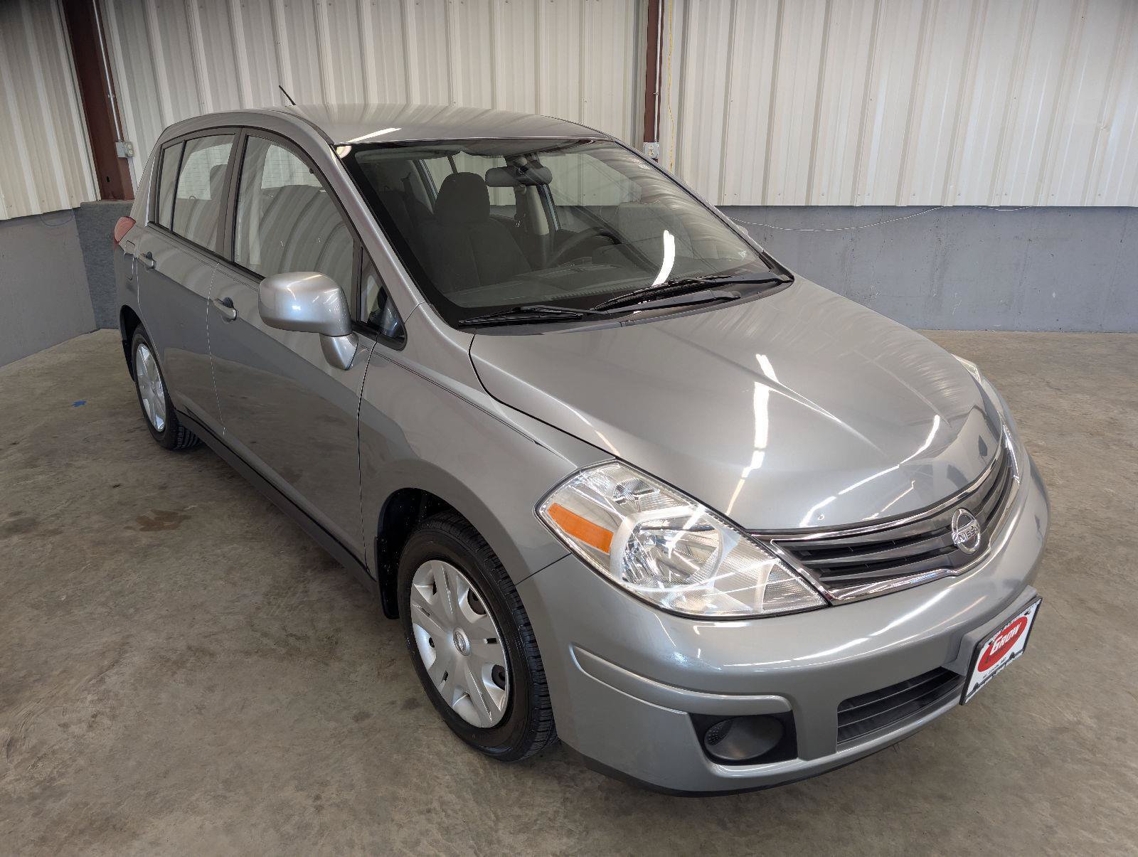 Used 2011 Nissan Versa 1.8 S w/ Plus Pkg FWD image 11