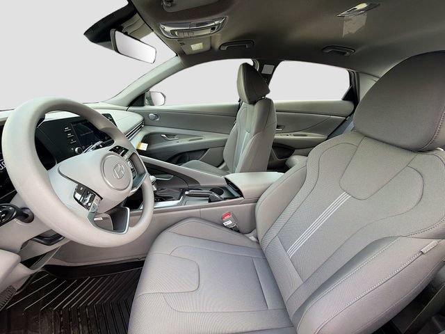 New 2026 Hyundai Elantra SE FWD image 20
