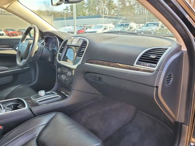 Used 2018 Chrysler 300 Limited image 12