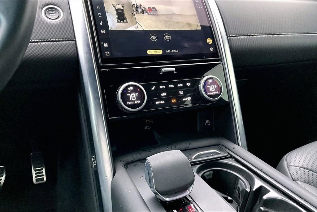 Used 2022 Land Rover Discovery S R-Dynamic image 8