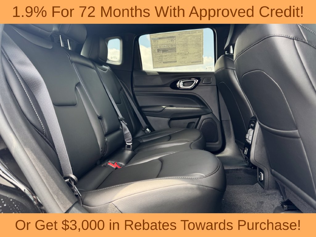 New 2026 Jeep Compass Limited w/ Sun, Sound & Navigation Group AWD/4WD image 12