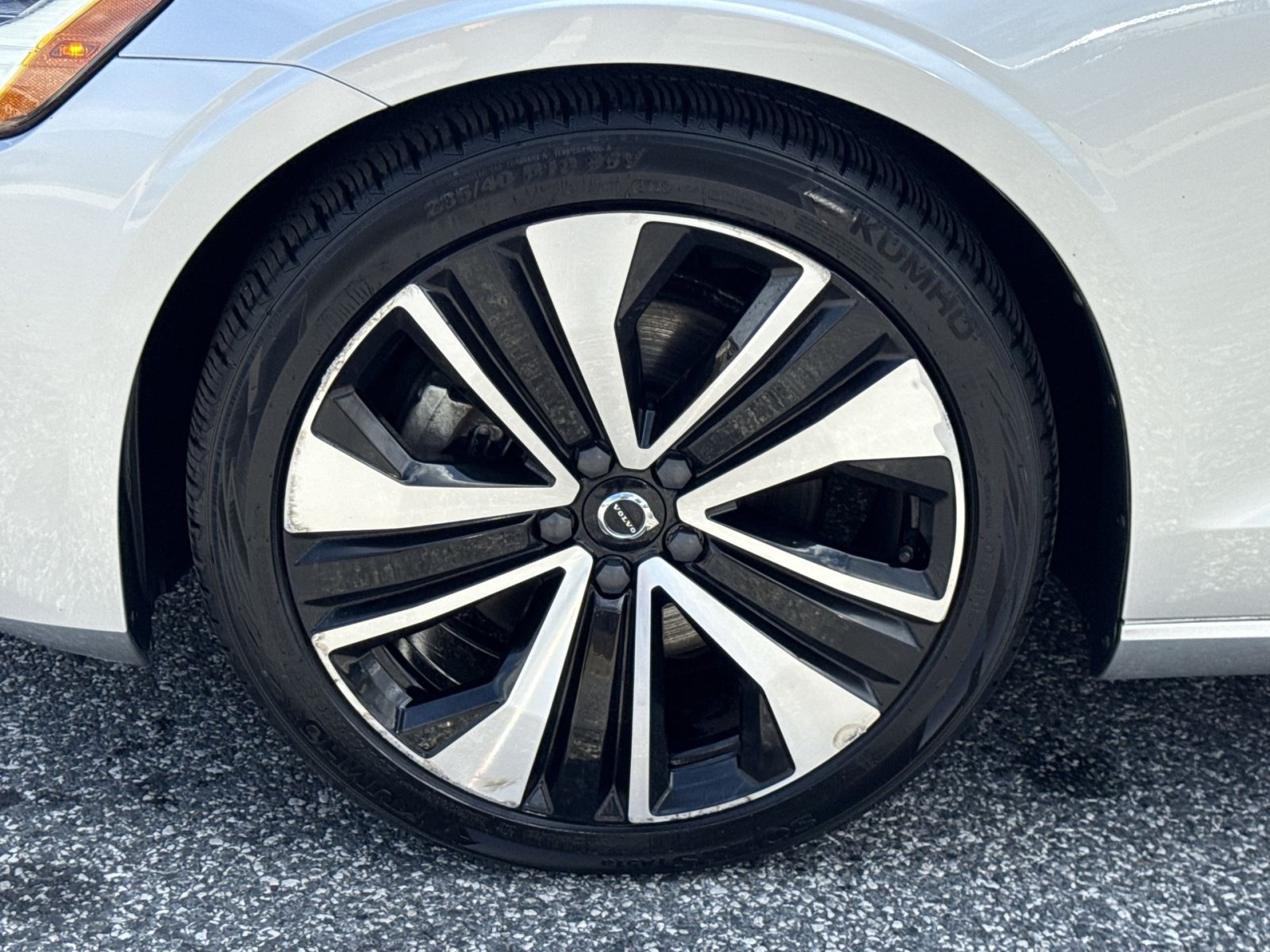 Certified 2022 Volvo S60 B5 Momentum w/ Premium Package FWD image 20