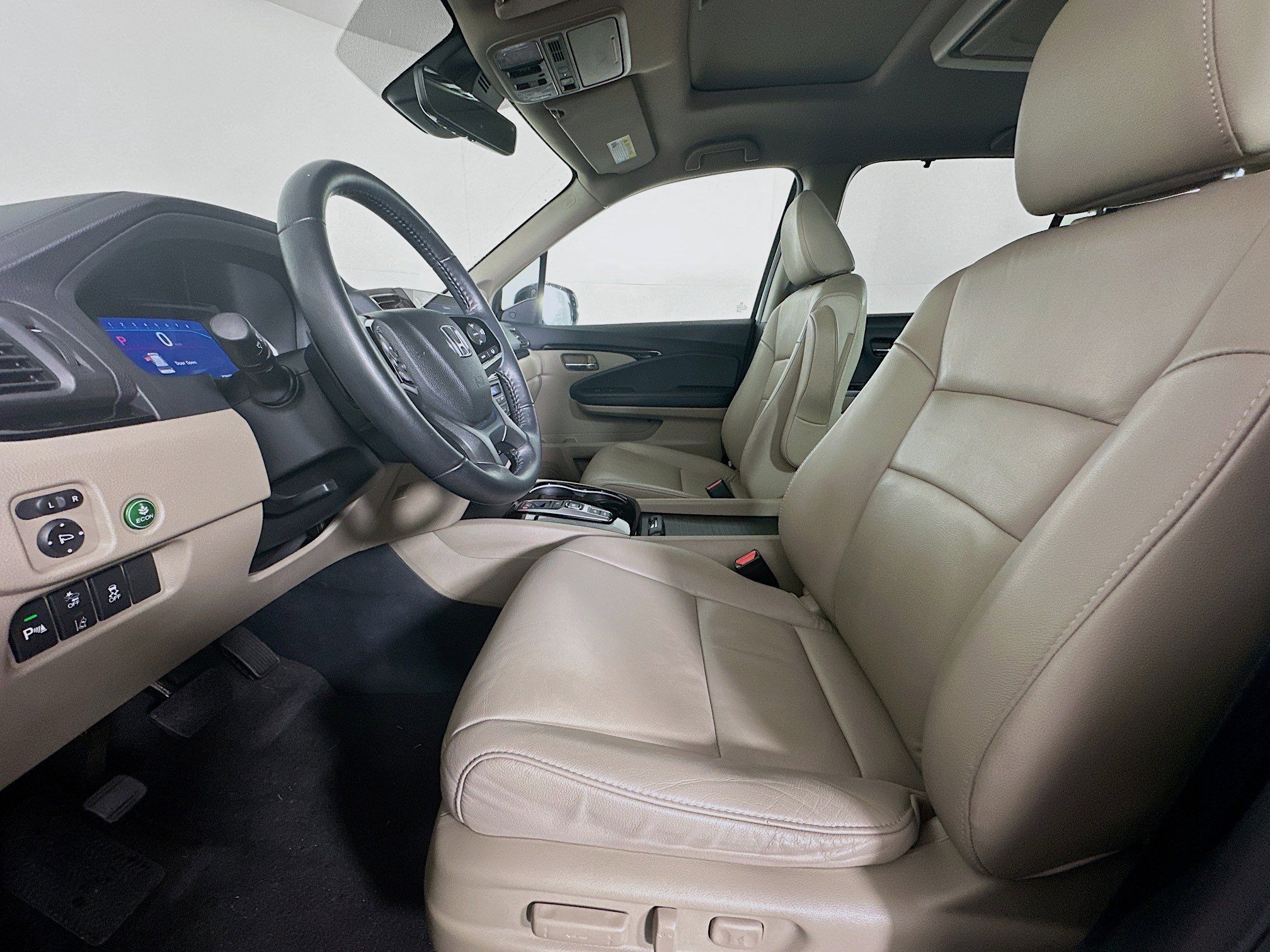 Used 2022 Honda Pilot Touring image 13