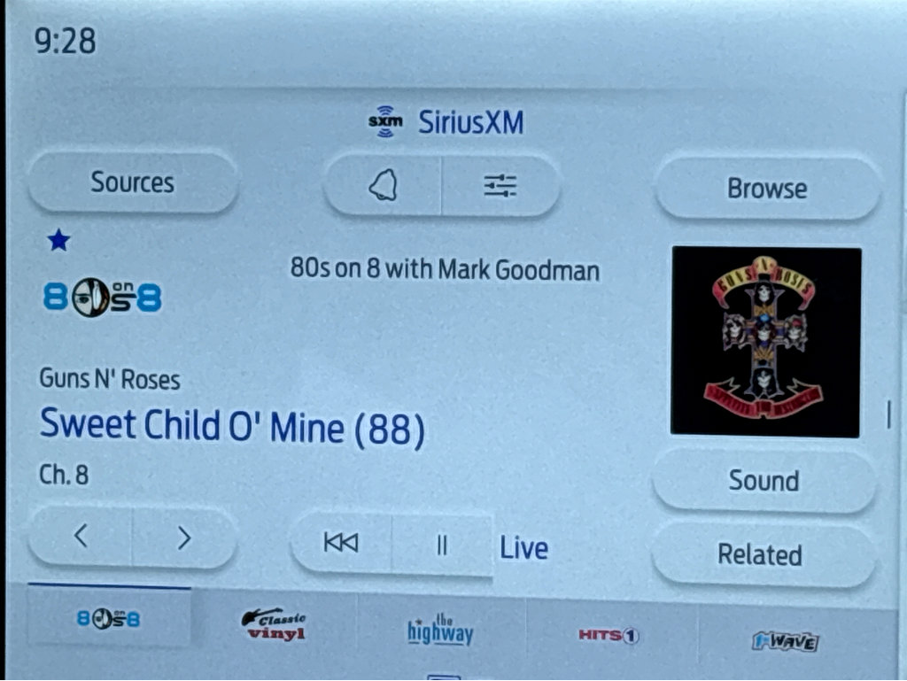 Used 2024 Ford Expedition XLT image 7