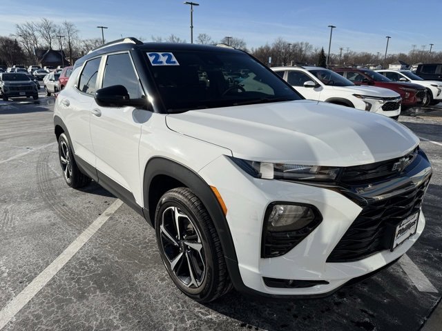 Certified 2022 Chevrolet TrailBlazer RS w/ Sun and Liftgate Package image 3