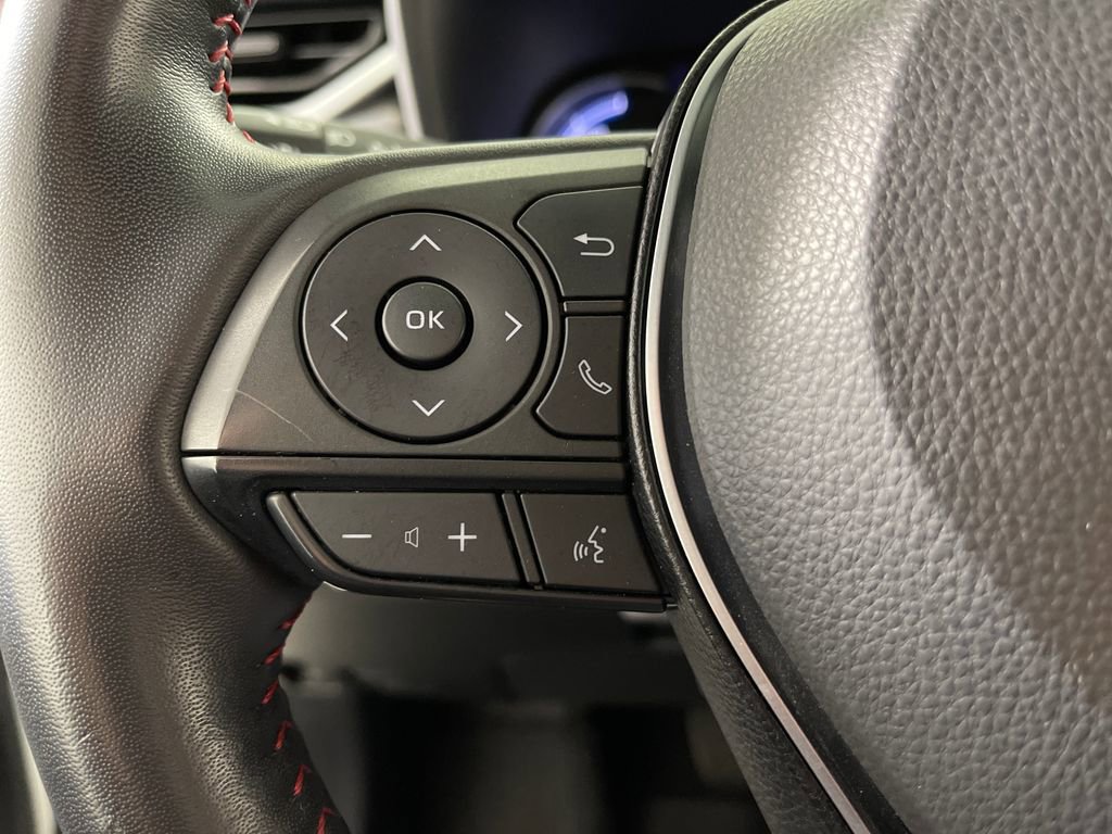 Used 2021 Toyota RAV4 SE w/ Weather & Moonroof Package image 28