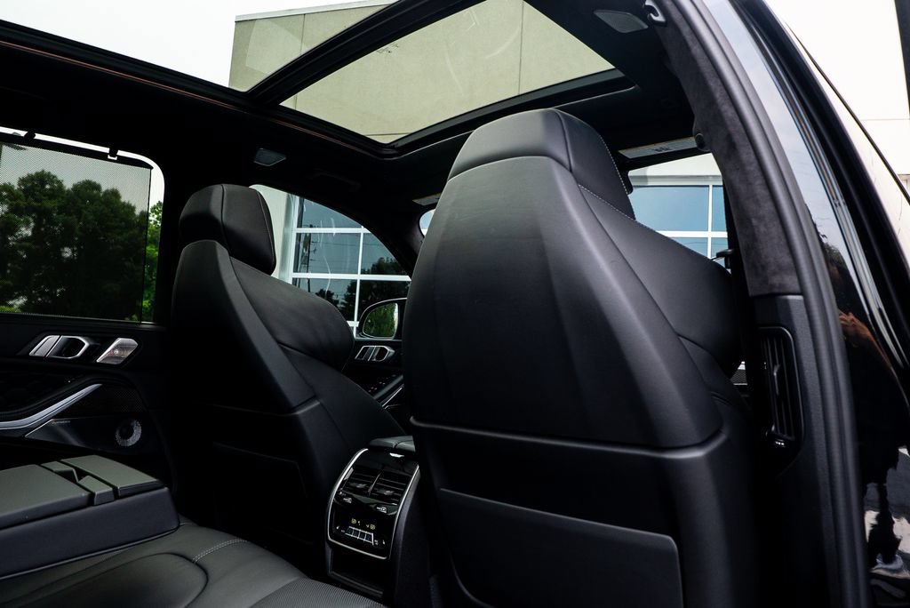 Used 2021 BMW X5 M w/ Competition Package AWD/4WD image 45