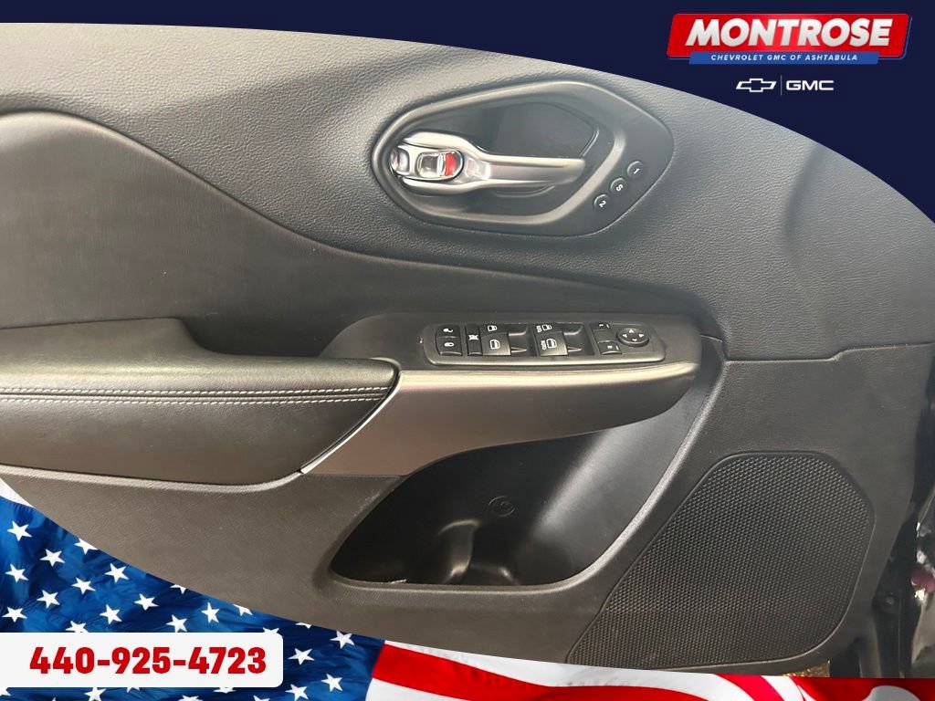 Used 2020 Jeep Cherokee Limited AWD/4WD image 9
