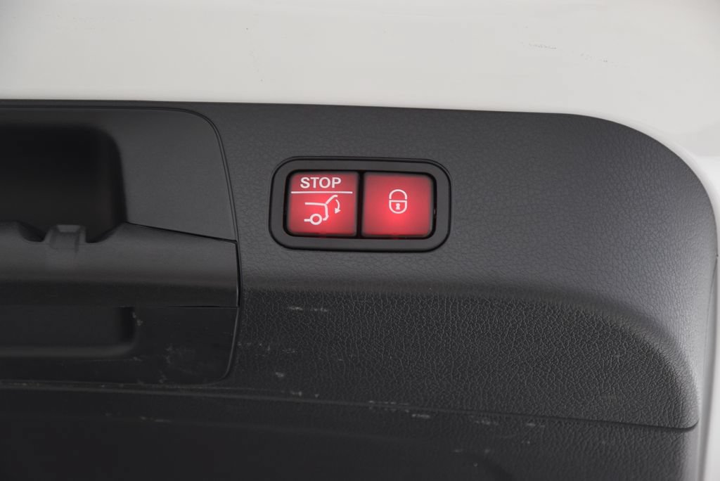 Certified 2022 Mercedes-Benz GLB 250 4MATIC image 31