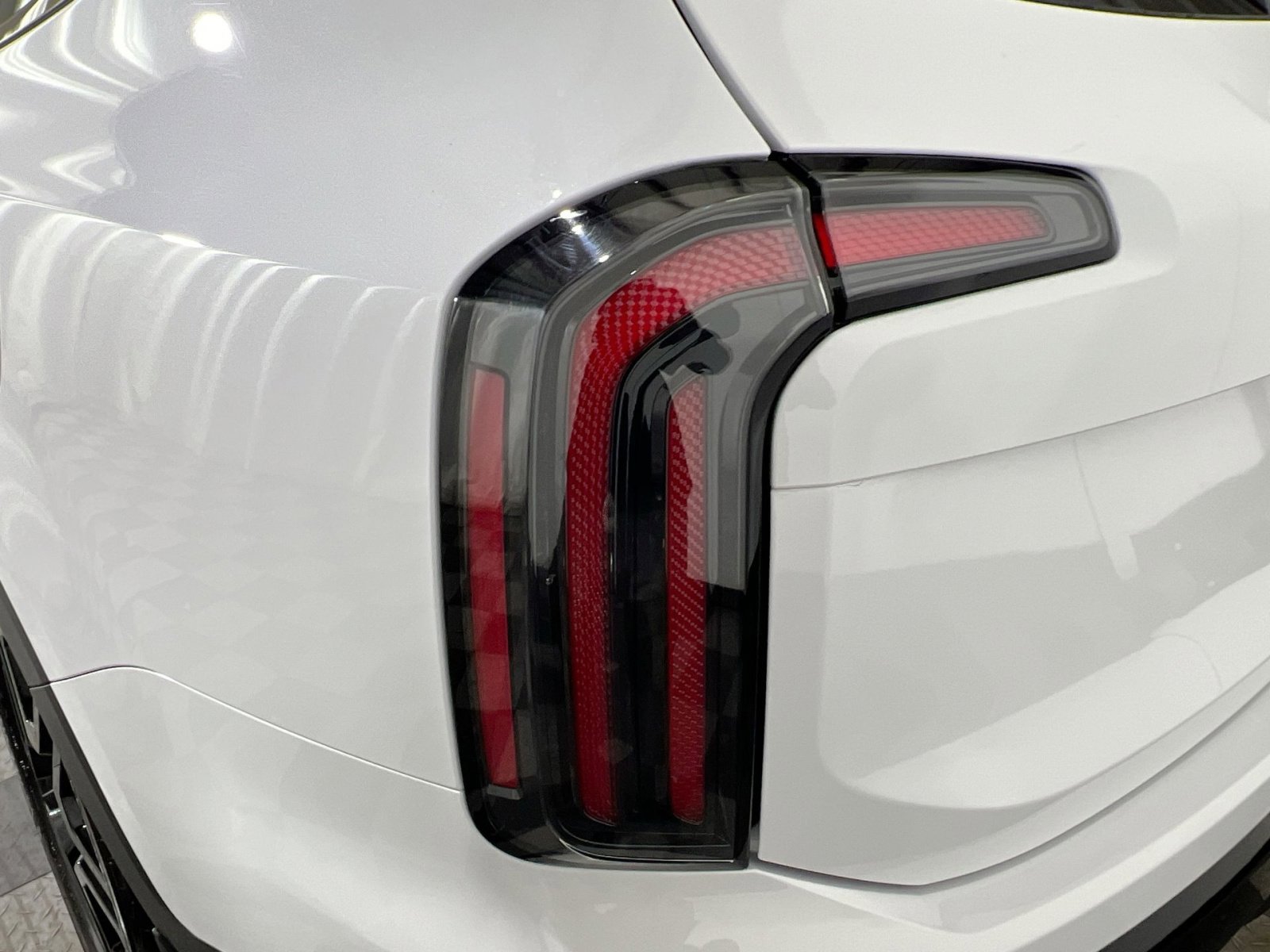 Used 2025 Kia Telluride SX X-Line image 16