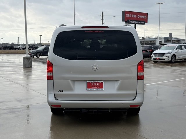 Used 2017 Mercedes-Benz Metris Passenger image 6