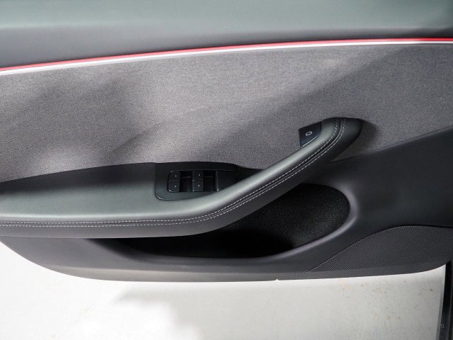 Used 2025 Tesla Model 3 Long Range RWD image 59
