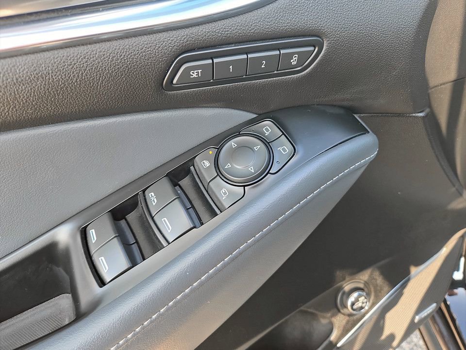 Used 2024 Buick Enclave Premium image 28