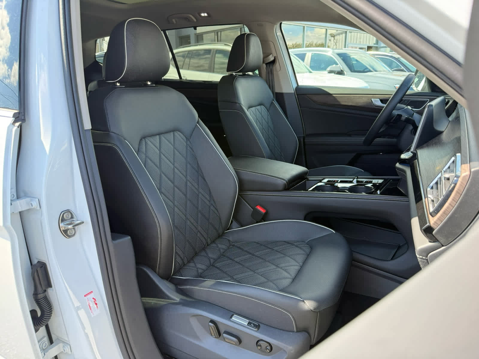 Used 2026 Volkswagen Atlas SEL Premium R-Line AWD/4WD image 10