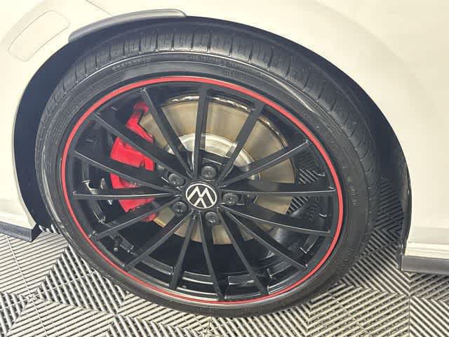 Used 2023 Volkswagen GTI 40th Anniversary Edition FWD image 11