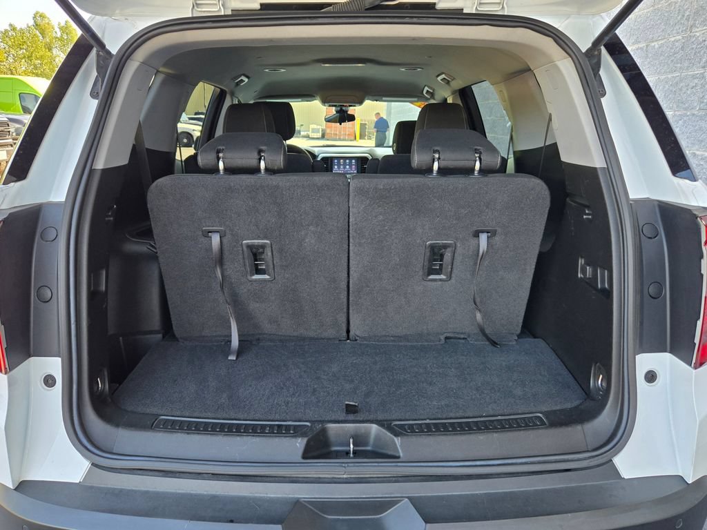 Used 2023 GMC Acadia SLE FWD image 37