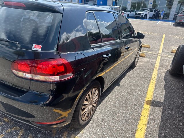Used 2012 Volkswagen Golf 4-Door FWD image 2