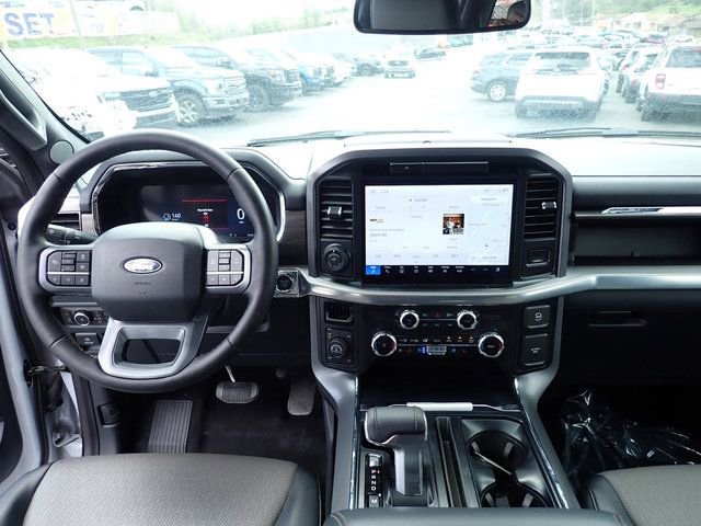 Used 2025 Ford F150 Lariat w/ Equipment Group 501A Mid image 21