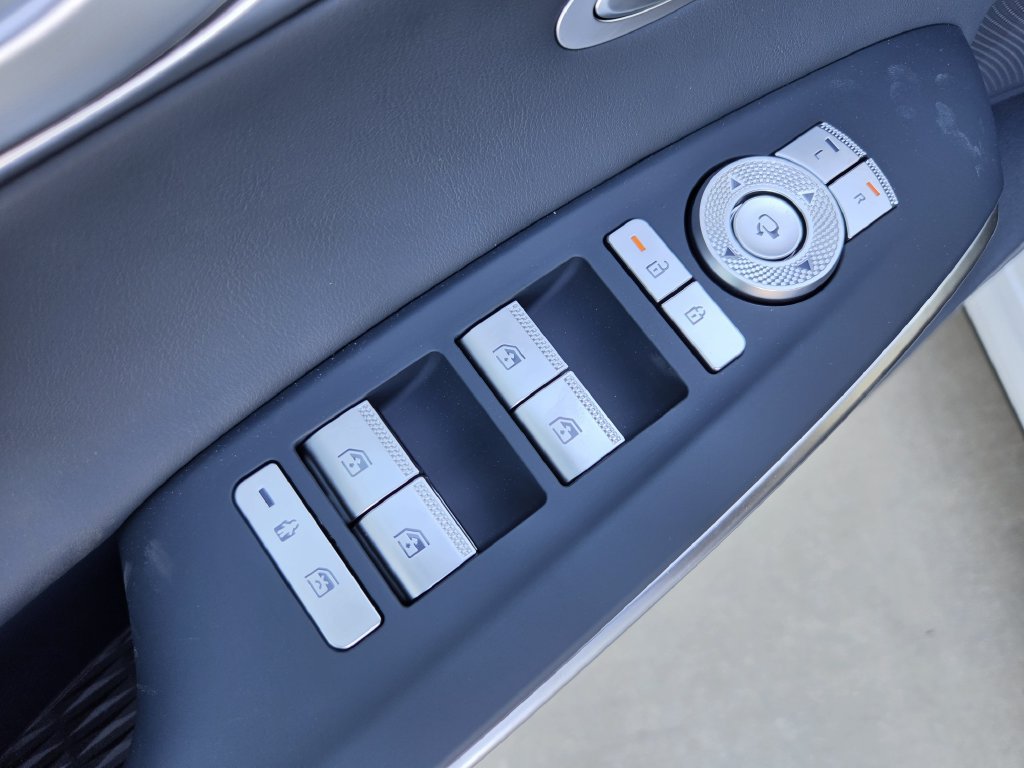New 2027 Genesis GV70 3.5T Prestige AWD/4WD image 24