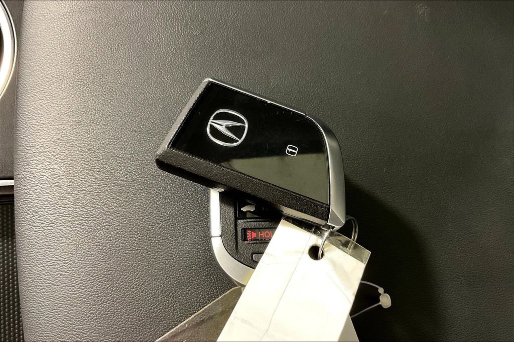 Used 2024 Acura MDX SH-AWD w/ Technology Package image 14