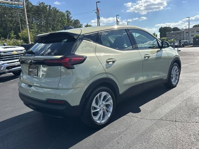 New 2027 Chevrolet Bolt LT w/ Comfort Package FWD image 5