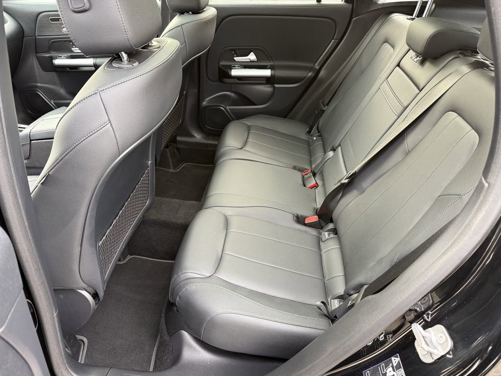 Certified 2025 Mercedes-Benz GLA 250 4MATIC image 11