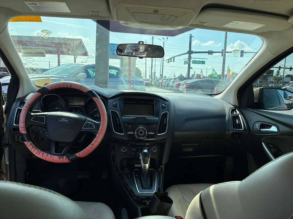Used 2018 Ford Focus Titanium FWD image 13