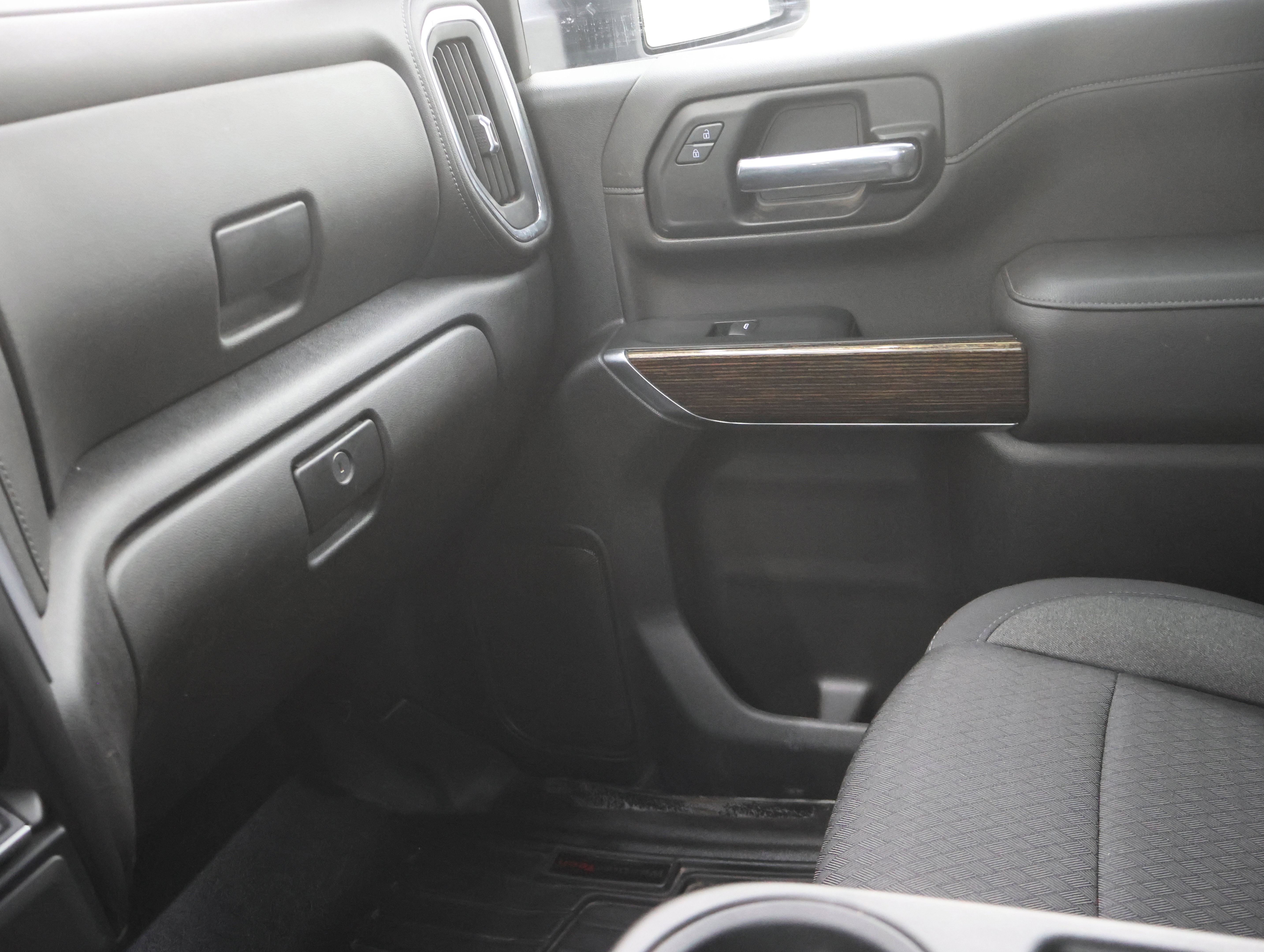 Used 2023 GMC Sierra 2500 SLE w/ SLE Convenience Package image 14