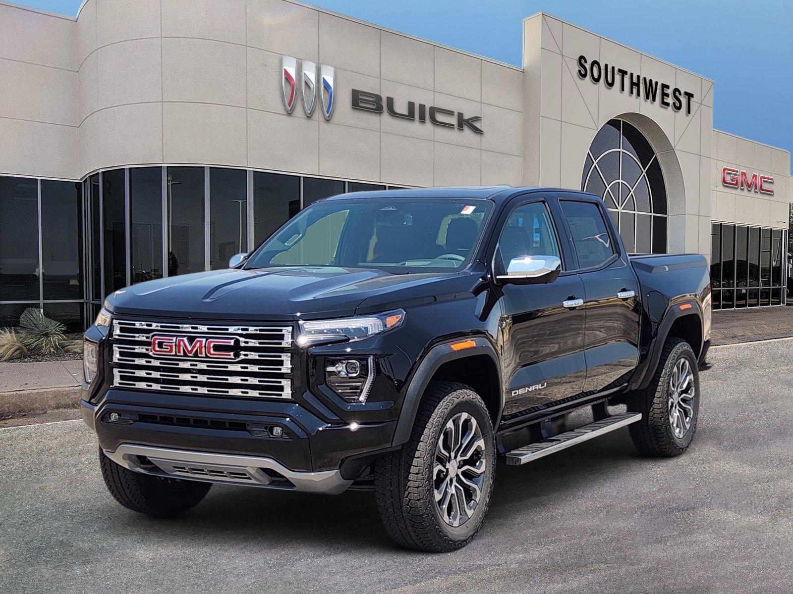 New 2026 GMC Canyon Denali AWD/4WD image 2