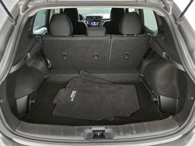 Used 2022 Nissan Rogue Sport S image 19