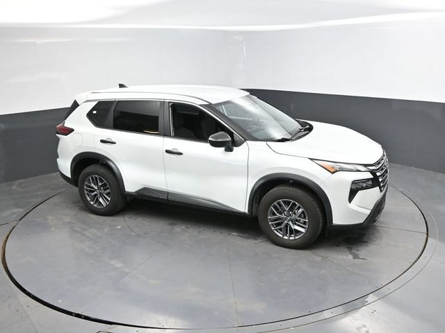 Used 2024 Nissan Rogue S AWD/4WD image 40