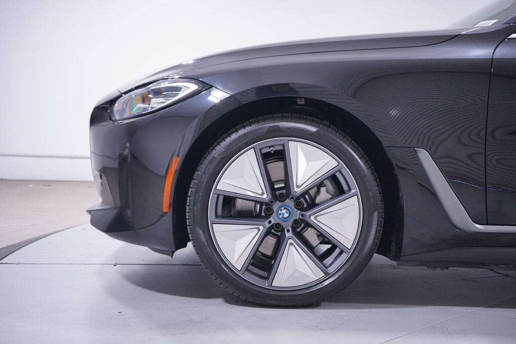 Used 2024 BMW i4 eDrive35 w/ Convenience Package RWD image 2