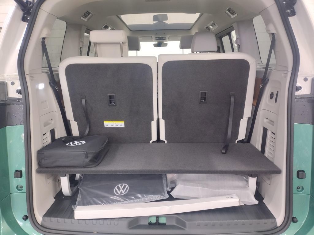 New 2025 Volkswagen ID. Buzz 1st Edition image 20