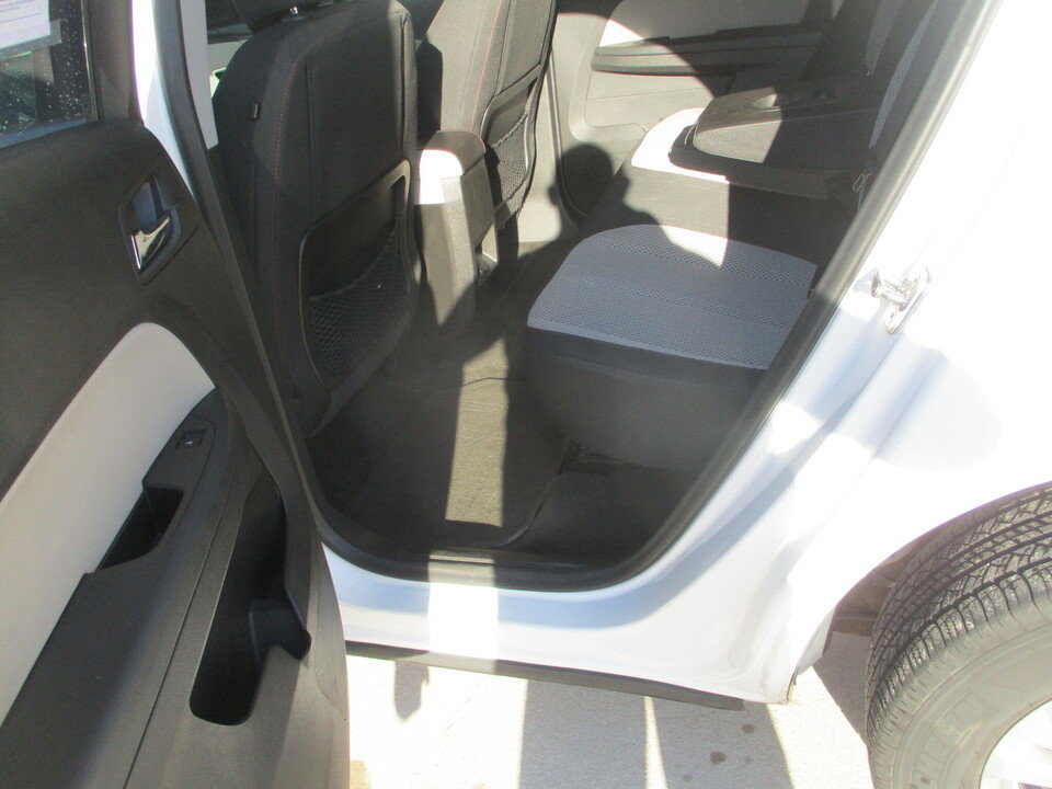 Used 2015 Chevrolet Equinox LT w/ Driver Convenience Package FWD image 21