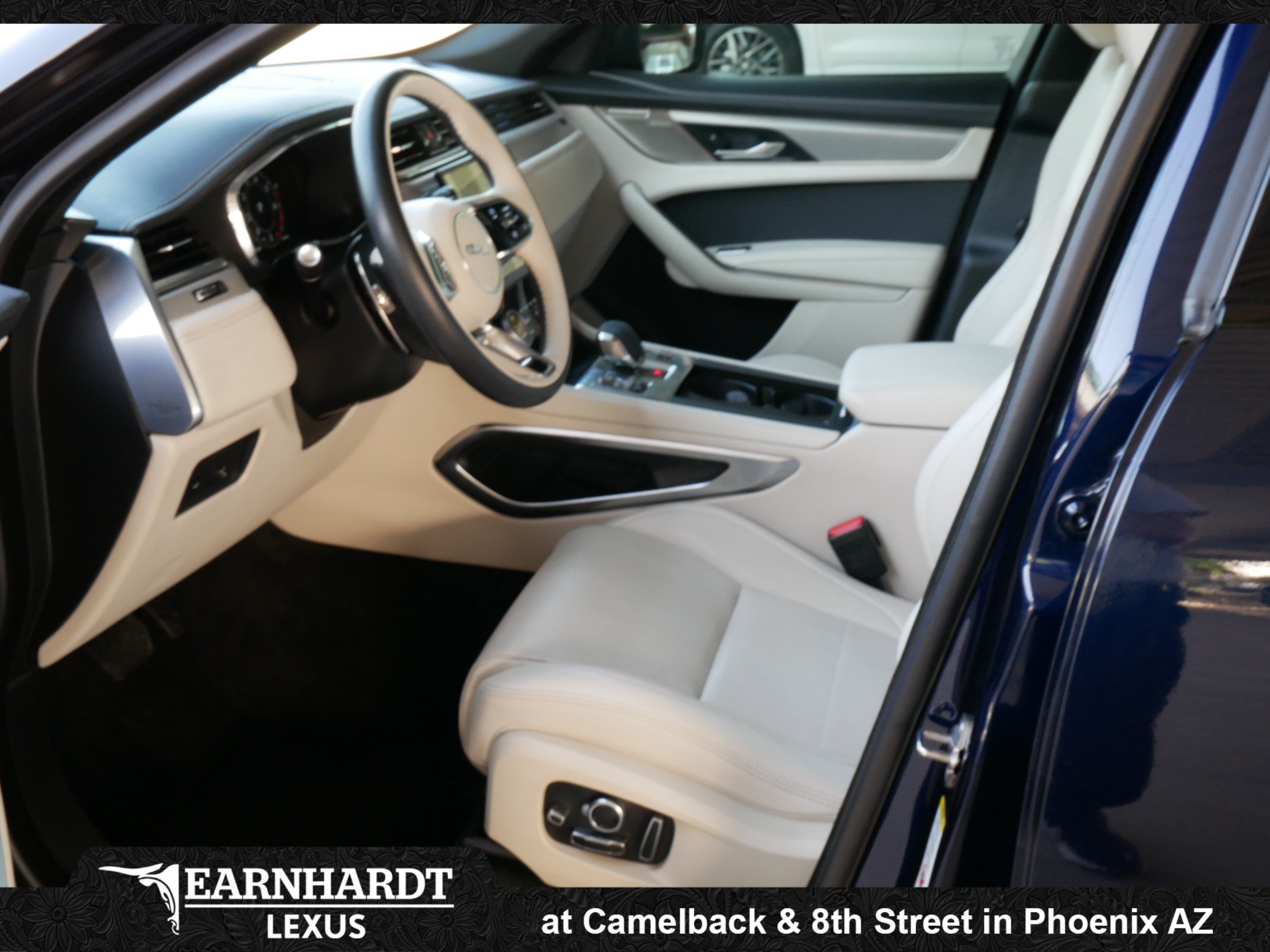 Used 2025 Jaguar F-PACE R-Dynamic S AWD/4WD image 4