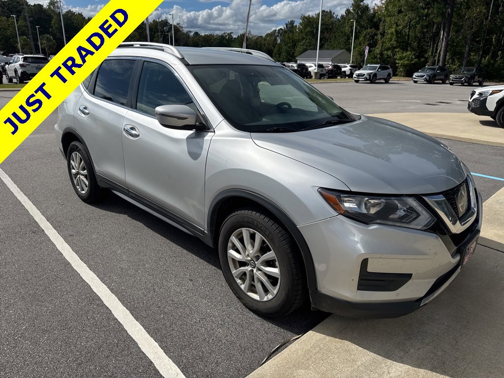 Used 2017 Nissan Rogue SV