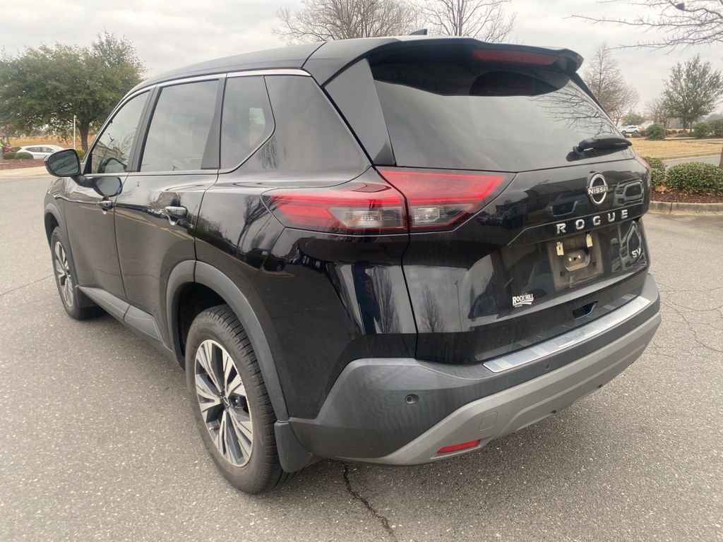 Used 2023 Nissan Rogue SV image 5