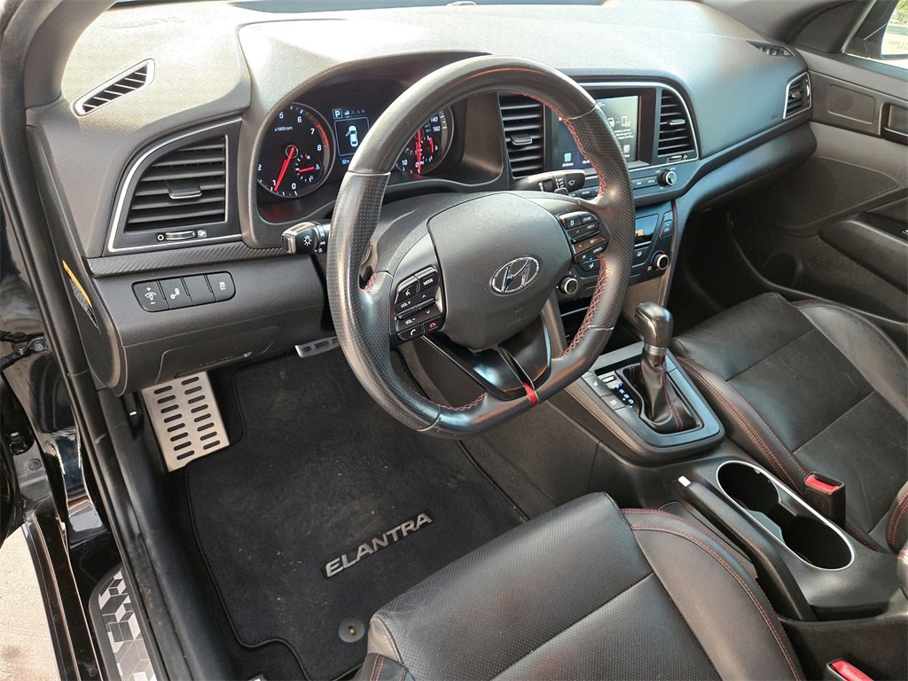 Used 2018 Hyundai Elantra Sport image 11