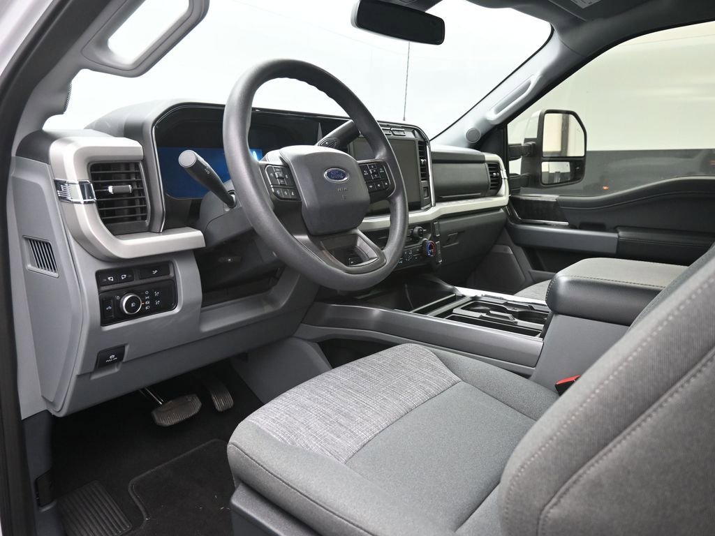 Used 2024 Ford F250 XLT w/ XLT Premium Package image 19