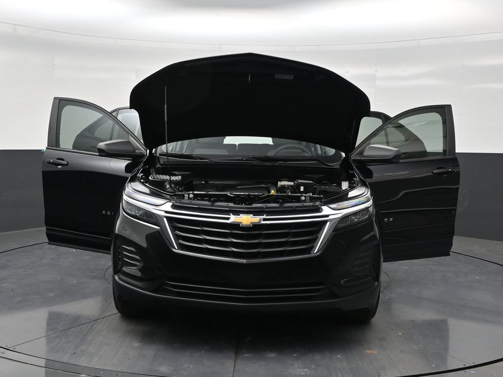 Used 2024 Chevrolet Equinox LS w/ Driver Confidence II Package FWD image 33