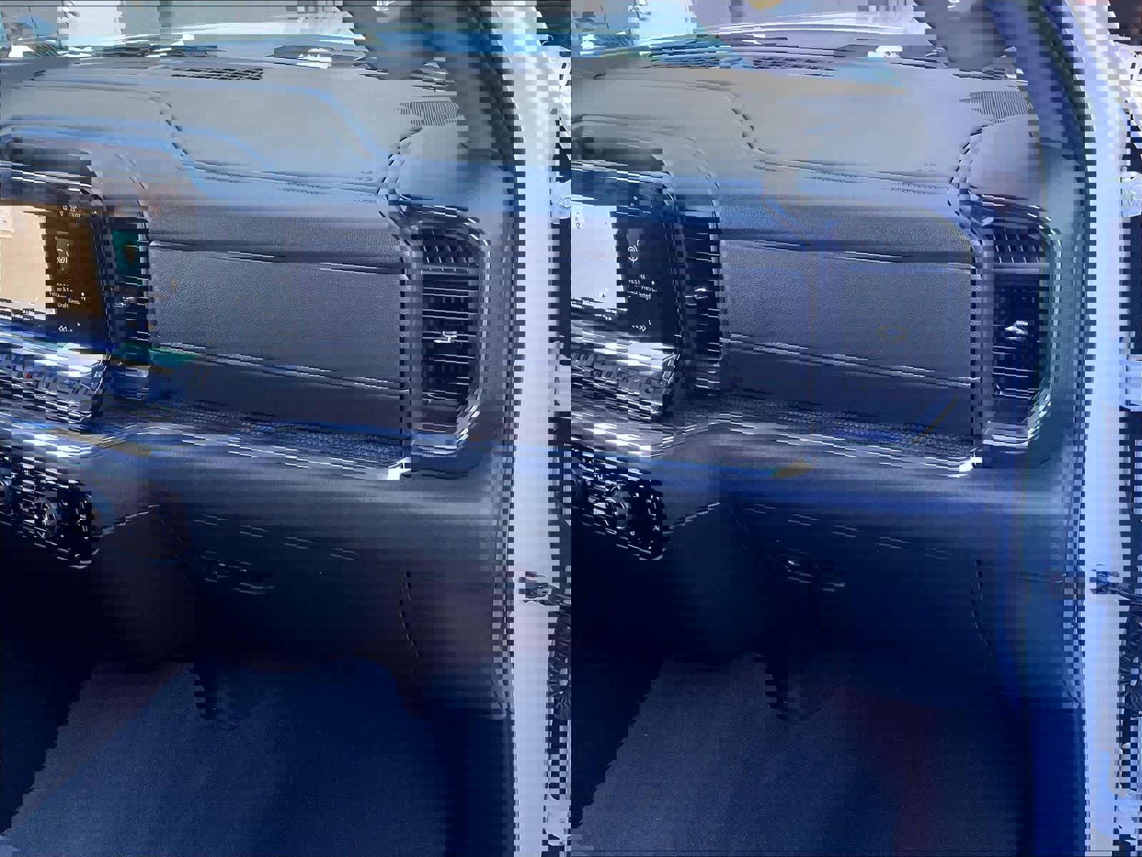 Used 2023 Chevrolet Silverado 1500 RST w/ Z71 Off-Road Package image 13