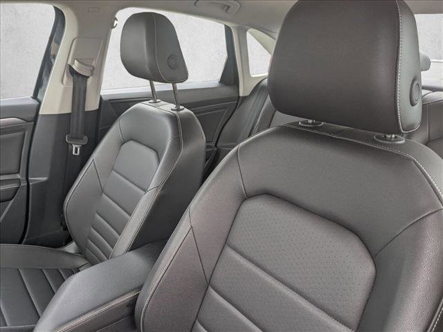 Used 2024 Volkswagen Jetta SE FWD image 13