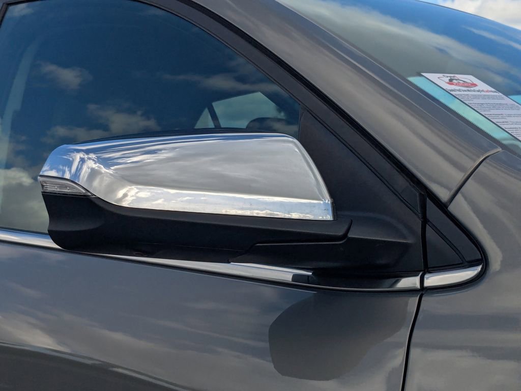 Used 2019 Chevrolet Equinox Premier image 11