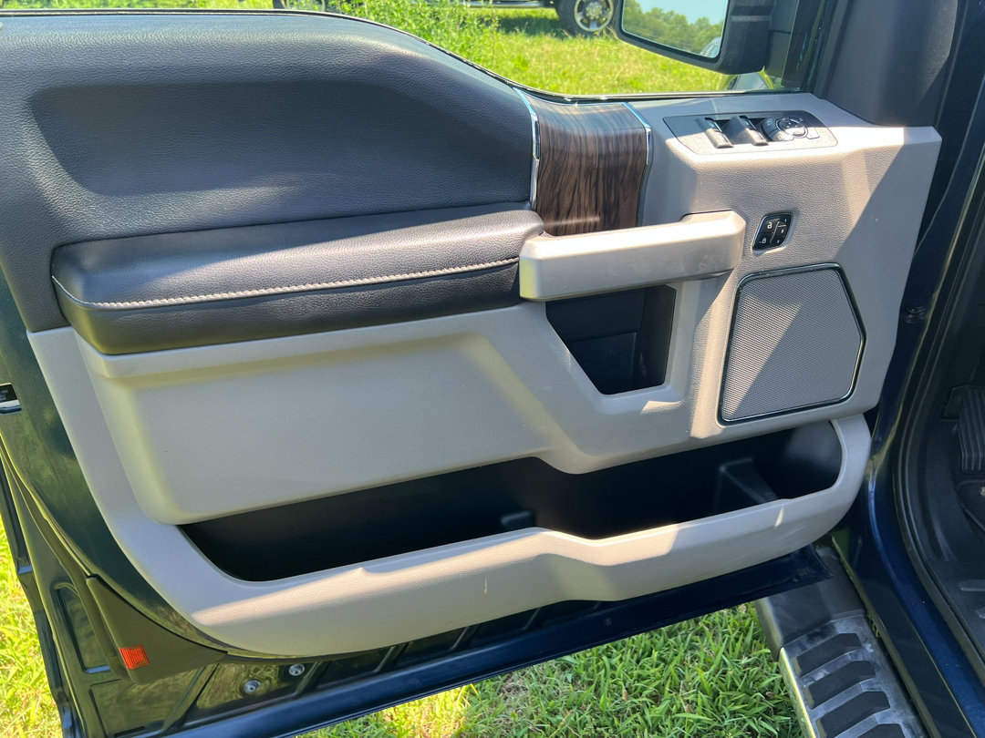 Used 2020 Ford F150 Lariat image 13