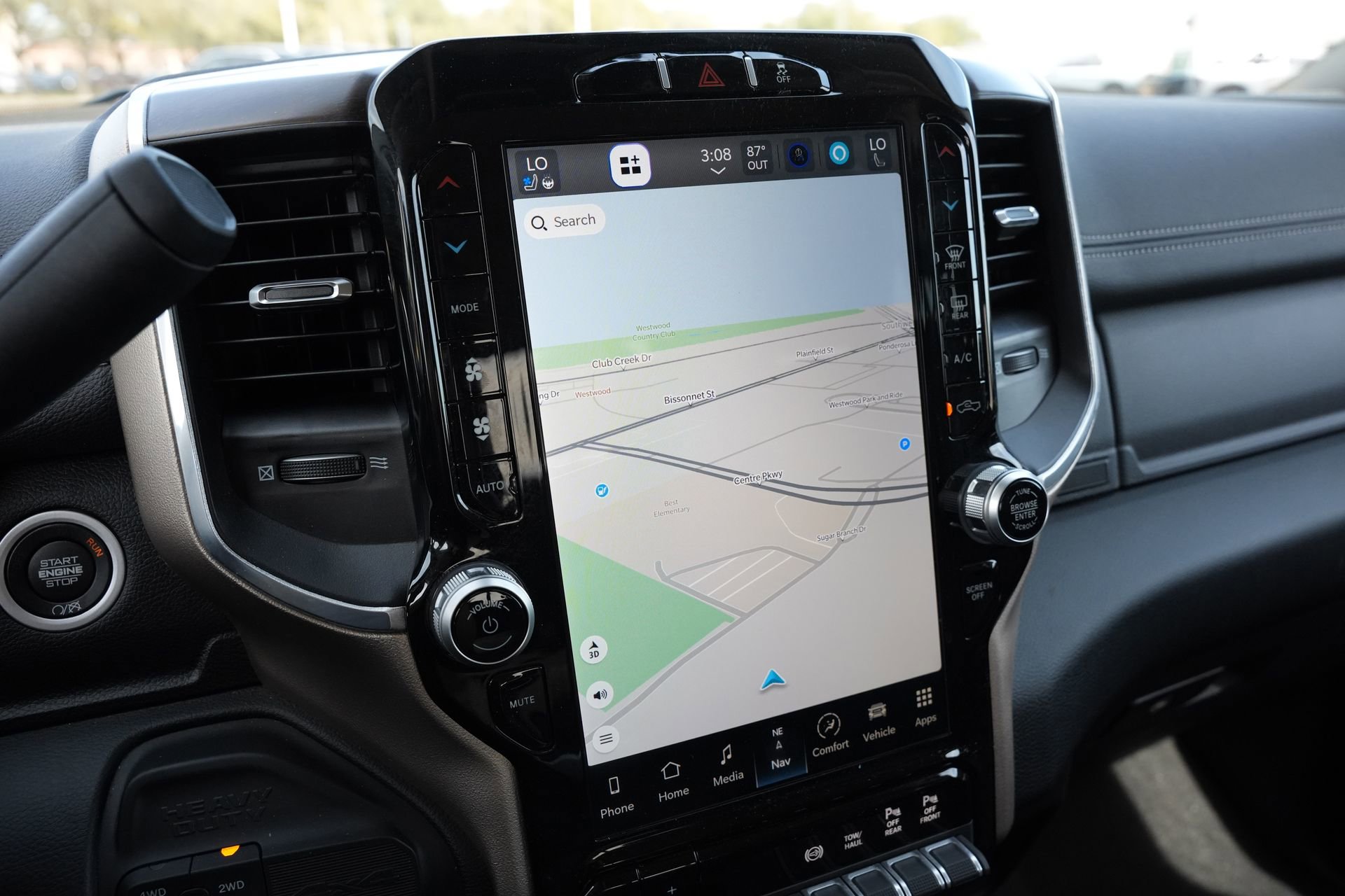 Used 2024 RAM 2500 Laramie image 12