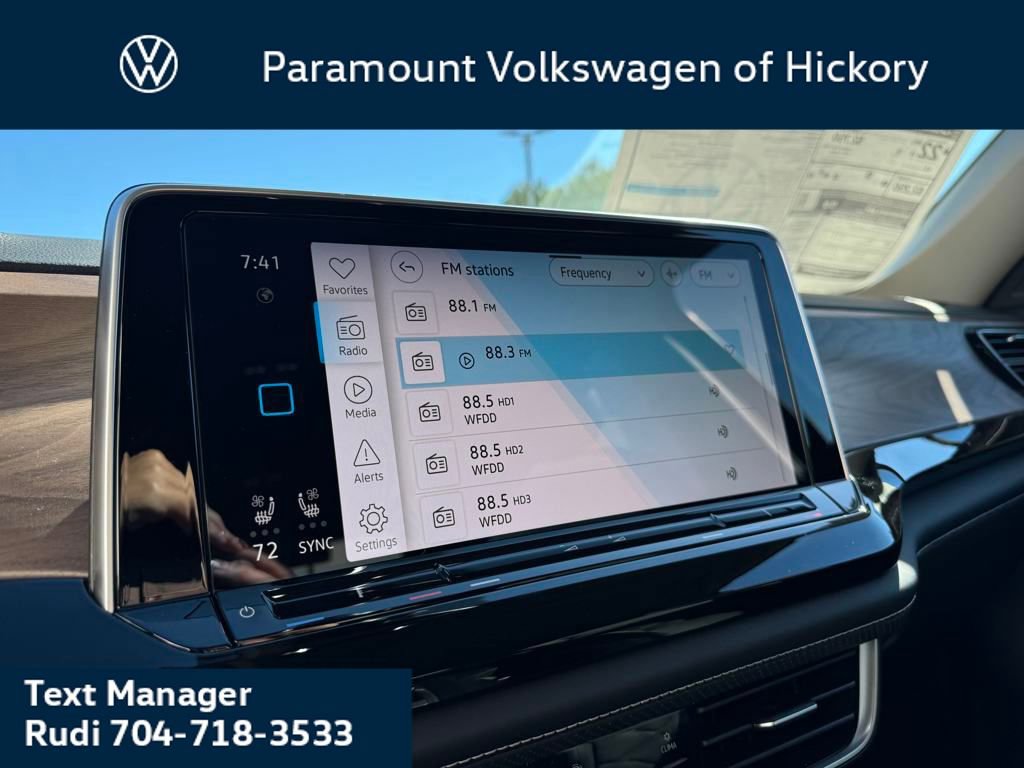 New 2026 Volkswagen Atlas SE image 10