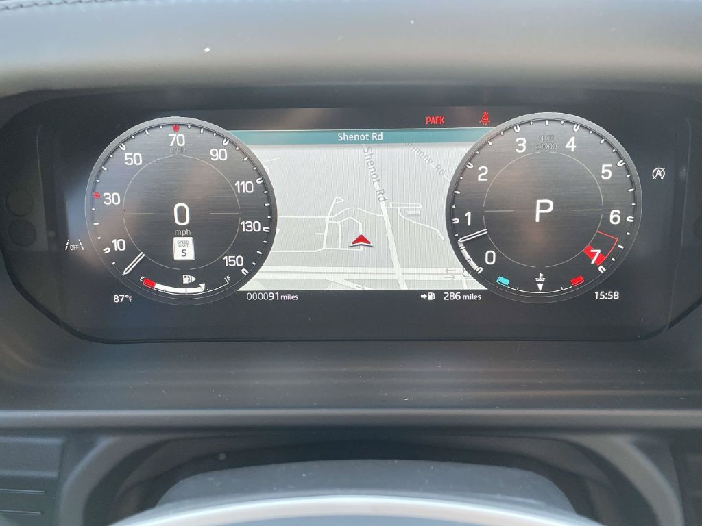 New 2026 Land Rover Defender 110 X-Dynamic SE AWD/4WD image 32