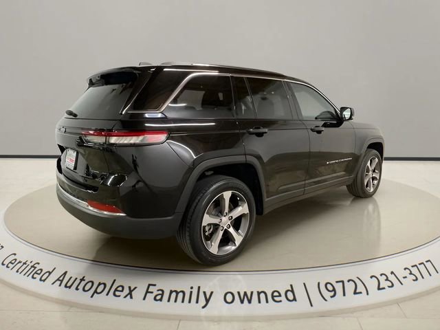 Used 2023 Jeep Grand Cherokee 4WD 4xe w/ Luxury Tech Group II image 5