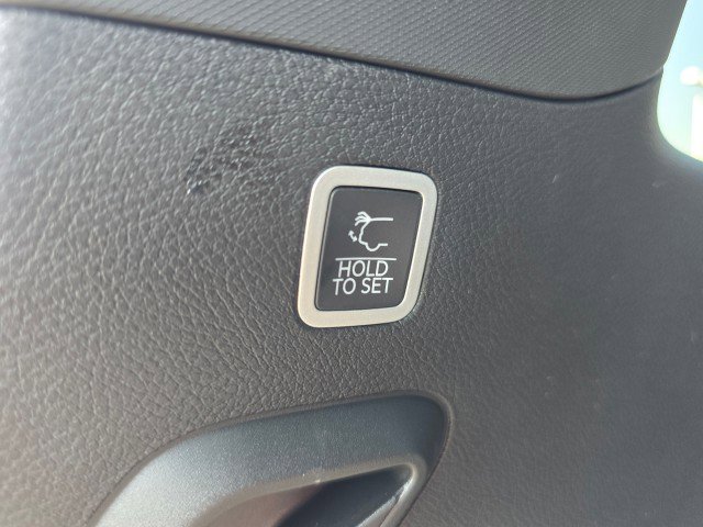 New 2025 Jeep Wagoneer Series II w/ Convenience Group I image 17